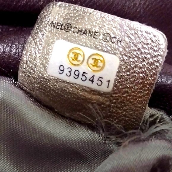 Chanel Chocolate Cartera Quilted Sides Butter Soft Leather Adjustable Chain - Picture 12 of 16